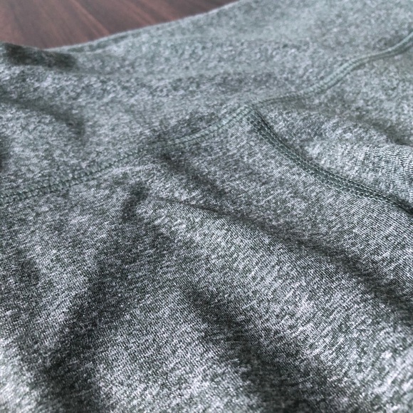 Old Navy elevate compression leggings yoga pants - Picture 4 of 8